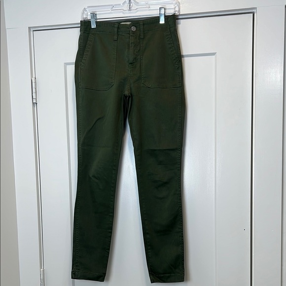 J. Crew Green Ankle Cropped Jeans Slim Fit size 26. - Picture 1 of 8